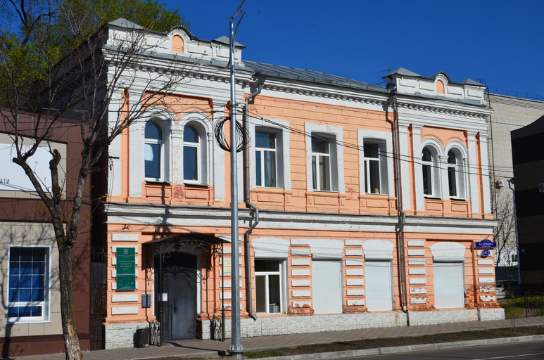 улица Калинина 10/2)